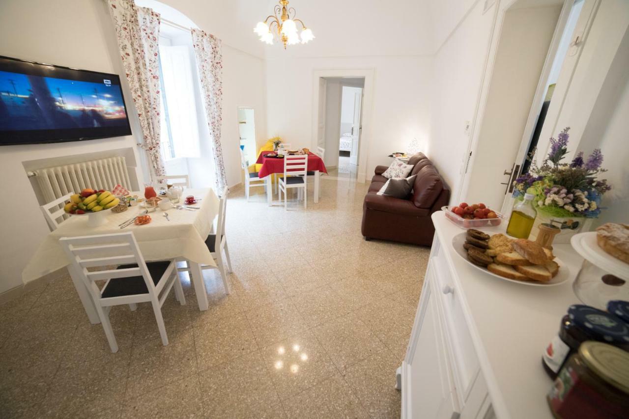 B&B Le Volte Bianche Ostuni Bagian luar foto